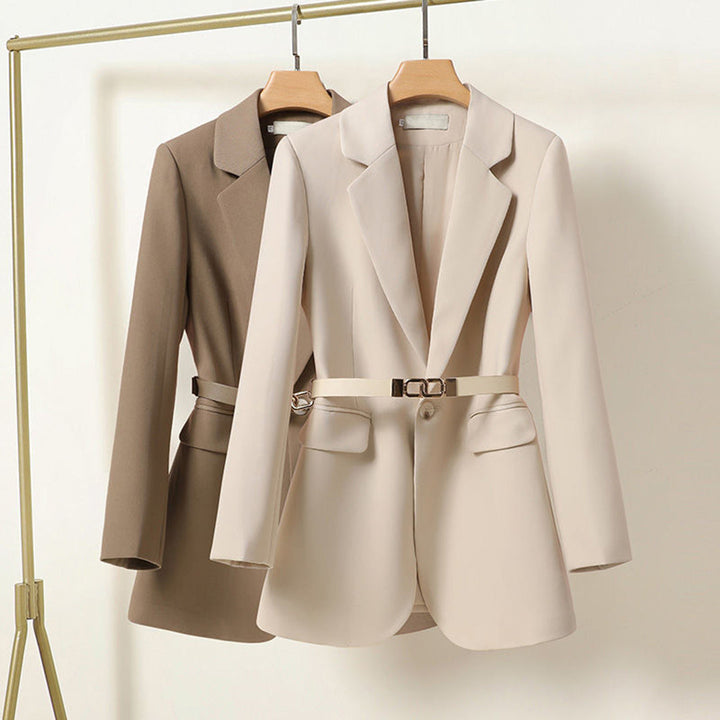 Giacca lunga elegante da donna con cintura - LISA per un look elegante