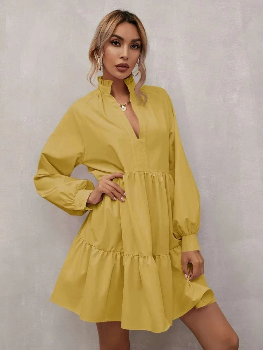 Elegante gilet da donna dalla linea ad A con vistose pieghe, lunghezza regolabile ed elegante scollatura a V, con maniche lunghe aderenti - leggero e sofisticato