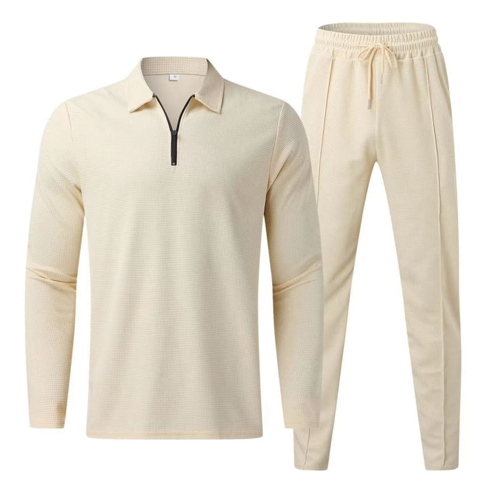 Elegante polo a maniche lunghe e comodi pantaloni da uomo
