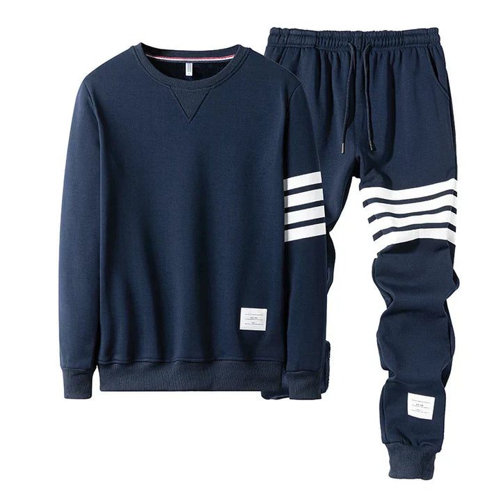 Confortevole set da uomo composto da maglia a maniche lunghe e jogger - ideale per un abbigliamento casual e rilassato