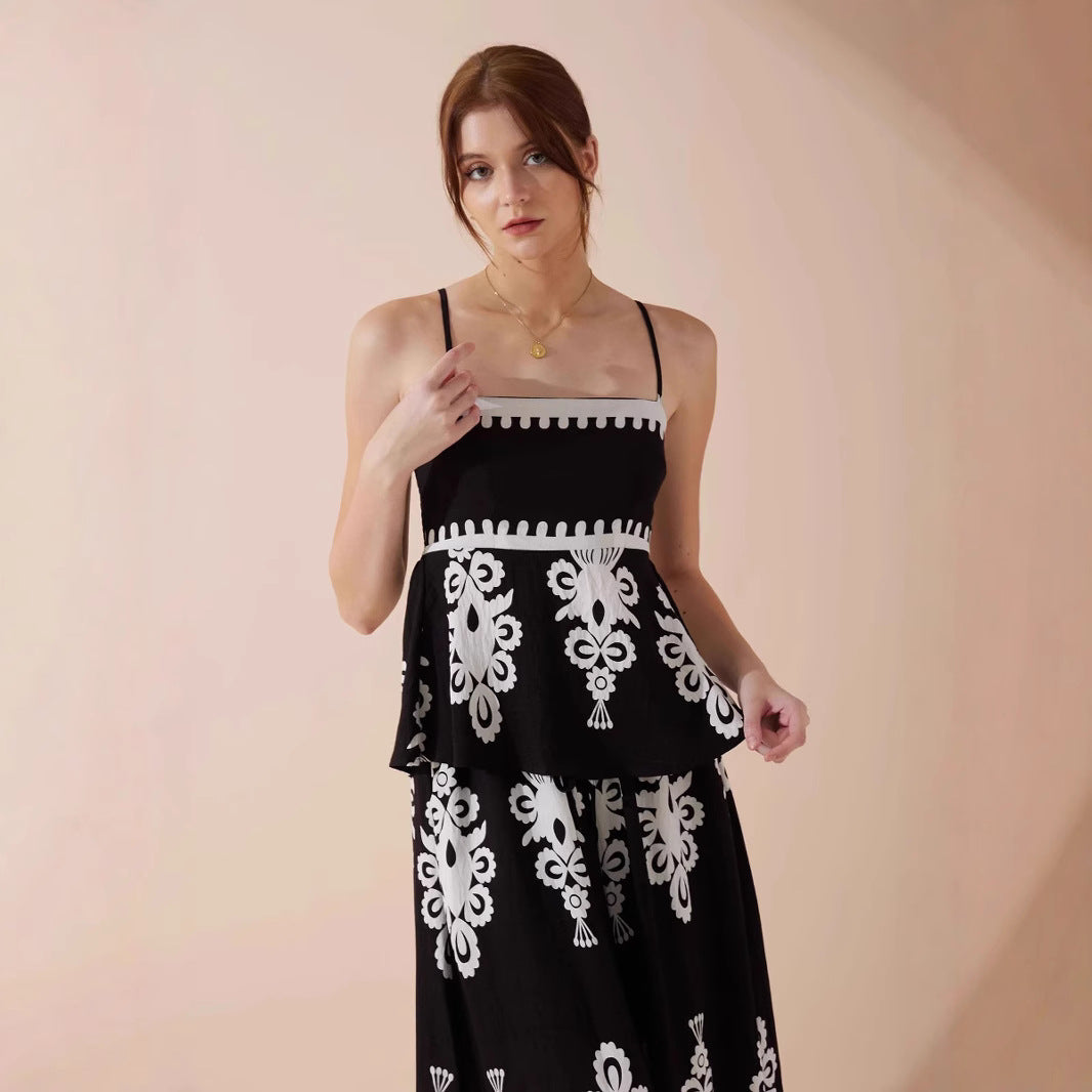 Elegante set da donna: top e maglia con stampa etnica in morbido cotone - un'elegante midi in jersey per ogni occasione