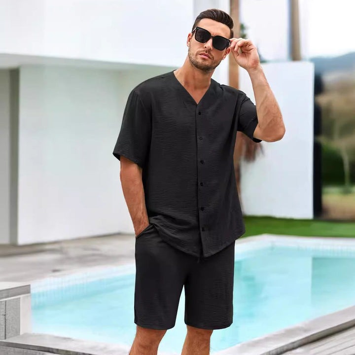 Completo maschile a due pezzi - Elegante camice a V con bottoni e comodi pantaloncini d'algodon traspiranti