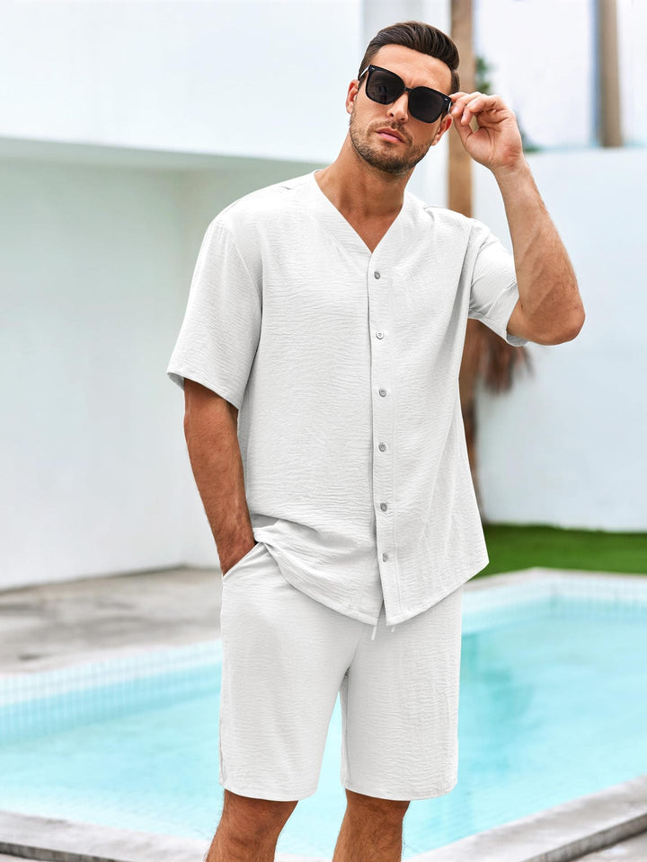 Completo maschile a due pezzi - Elegante camice a V con bottoni e comodi pantaloncini d'algodon traspiranti
