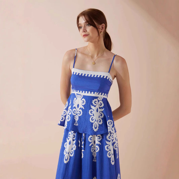 Elegante set da donna: top e maglia con stampa etnica in morbido cotone - un'elegante midi in jersey per ogni occasione