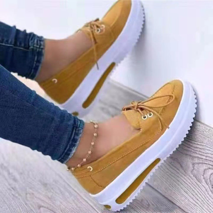 Scarpe con plateau da donna con lacci e suola morbida - stile e comfort per tutti i giorni