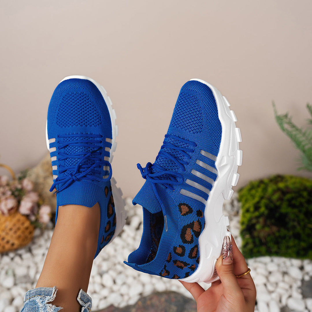 Sneakers sportive da donna con tomaia Flyknit, basi, suola a onda e motivo animale alla moda