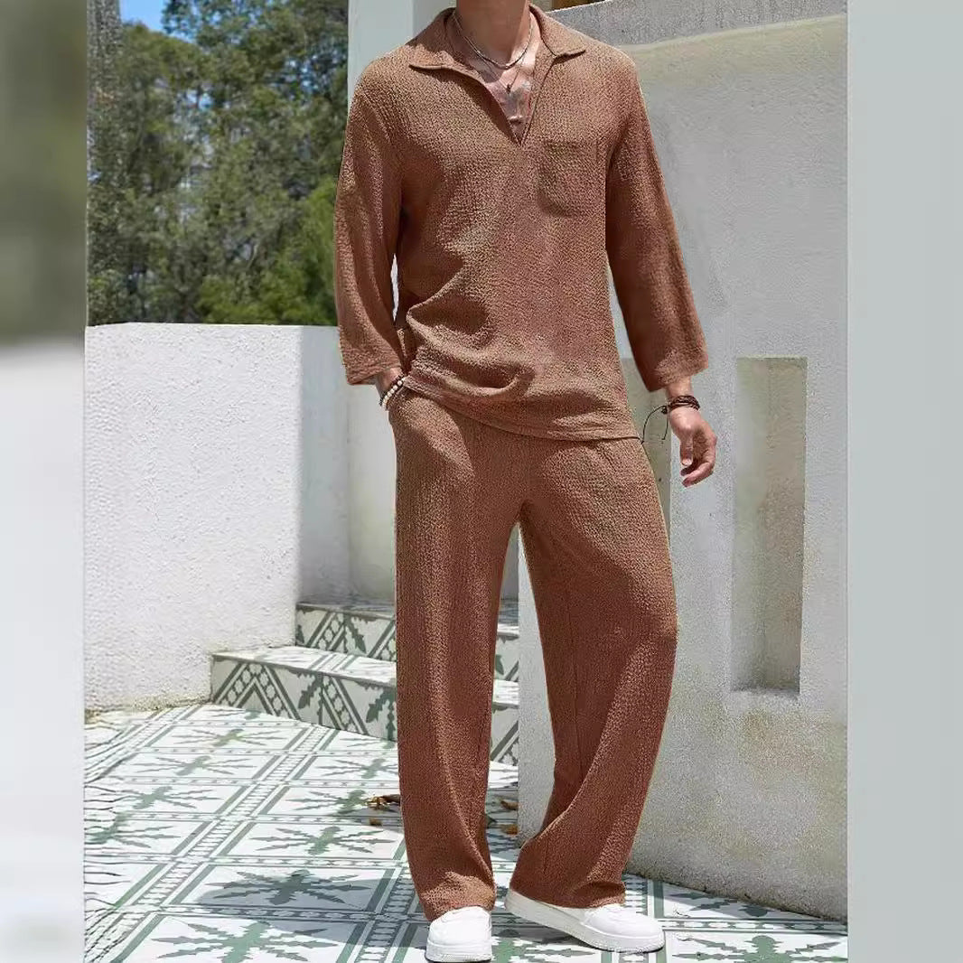 Confortevole set da uomo - elegante camicia a maniche lunghe e morbidi pantaloni in materiale pregiato