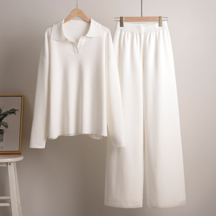 Esclusivo set di maglia invernale con elegante dolcevita e comodi pantaloni a gamba larga