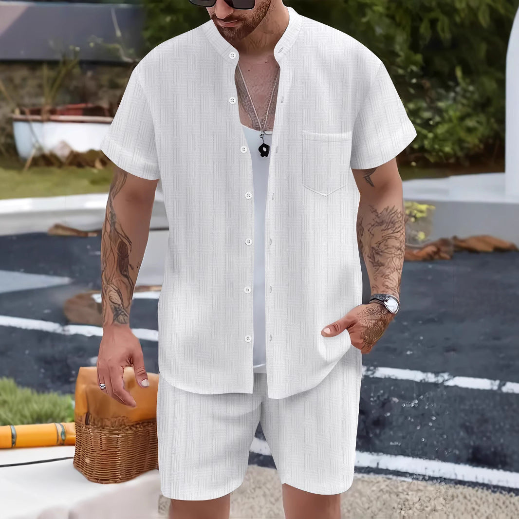 Elegante set da uomo: Elegante camicia con scollo Henley e comodi e leggeri pantaloncini casual