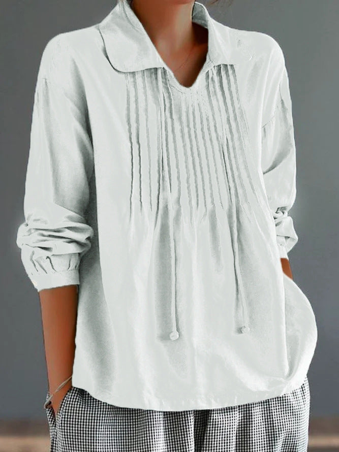 Elegante camicia da donna a maniche lunghe - in morbido e arioso misto cotone e lino, dalla vestibilità ampia, con un'elegante plissettatura sul davanti e un cordoncino regolabile per un comfort eccezionale.