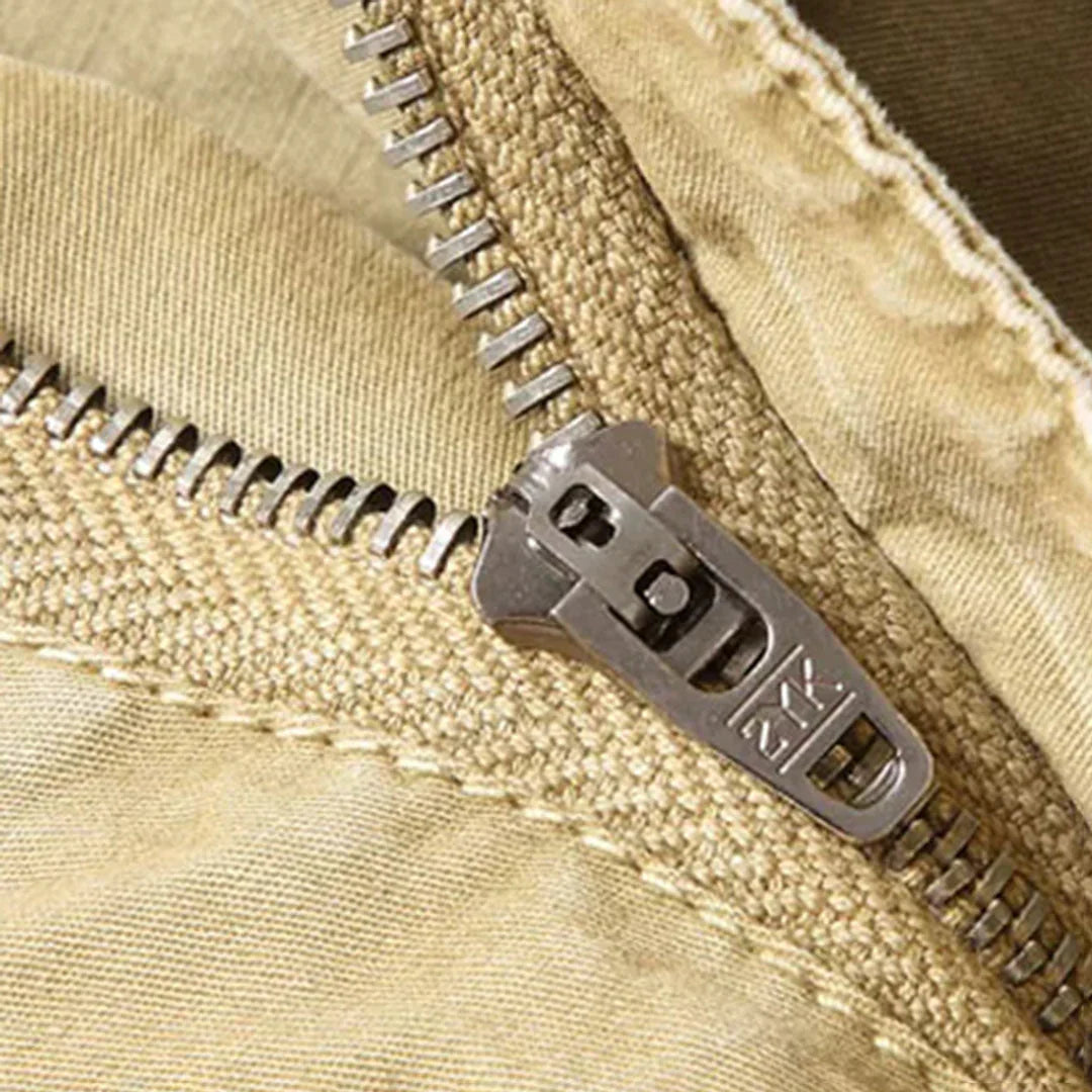 Pantaloni cargo tattici da uomo resistenti e confortevoli, con numerose tasche e funzioni di stoccaggio.