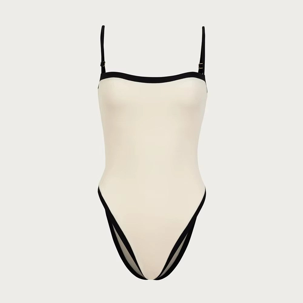 Bikini a fascia alla moda - abbigliamento da spiaggia elegante e unico