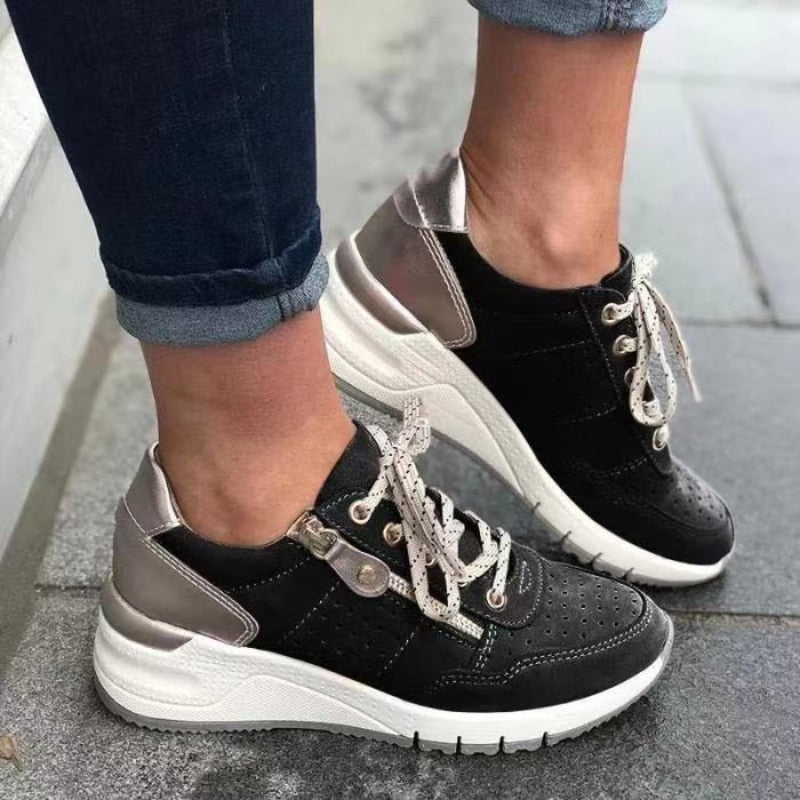 Scarpe da ginnastica eleganti e traspiranti per le donne