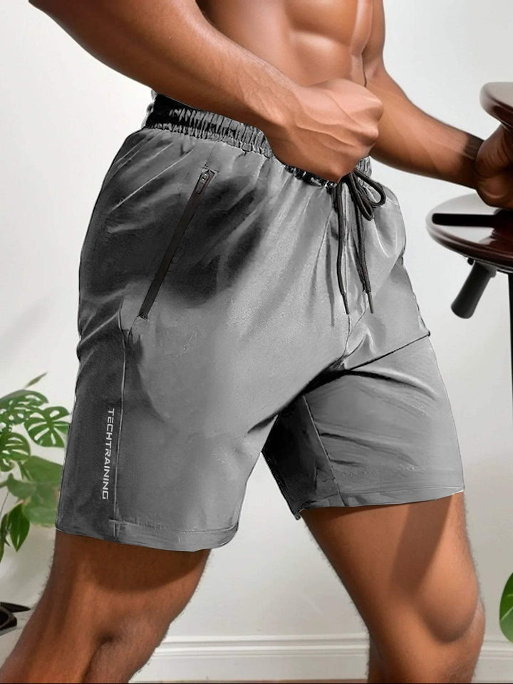 Pantaloncini sportivi ultraleggeri e traspiranti da uomo con tessuto elasticizzato e comoda pelliccia sintetica sul petto