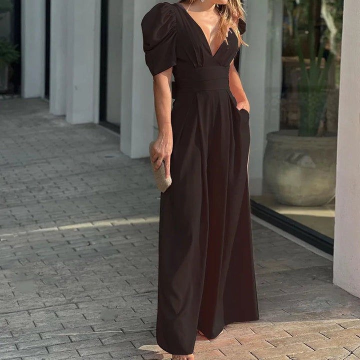 Elegante tuta in chiffon con un grazioso fiocco