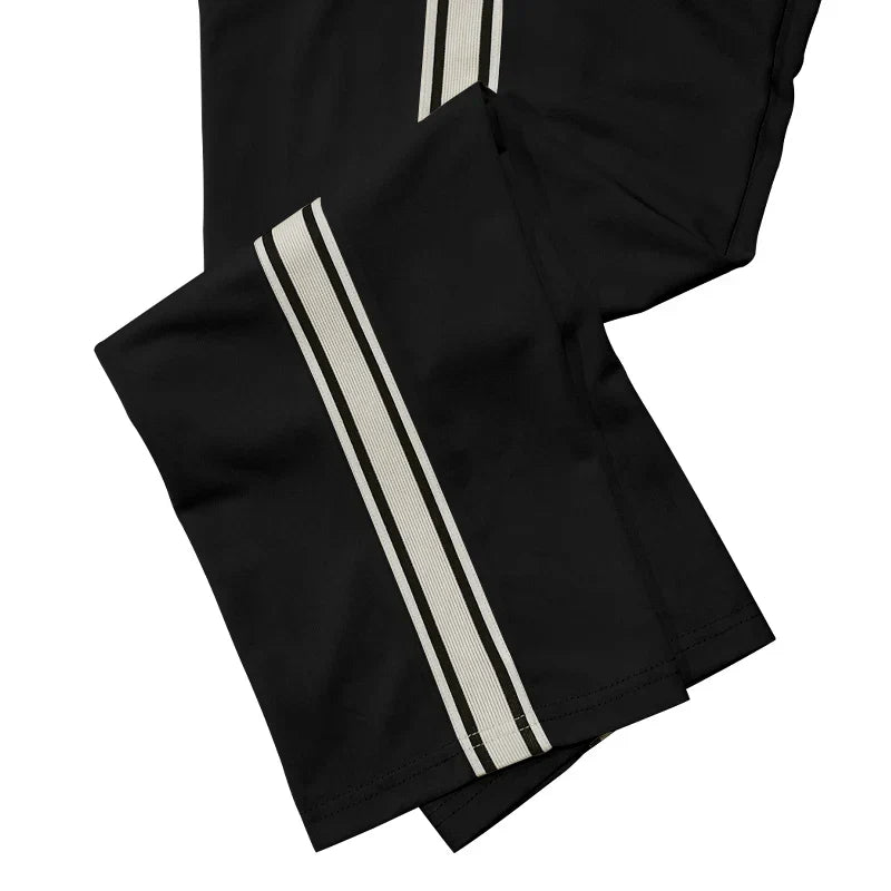 Confortevoli pantaloni da uomo con cerniera ed elastico in vita: vestibilità e comfort perfetti.