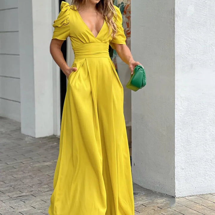 Elegante tuta in chiffon con un grazioso fiocco