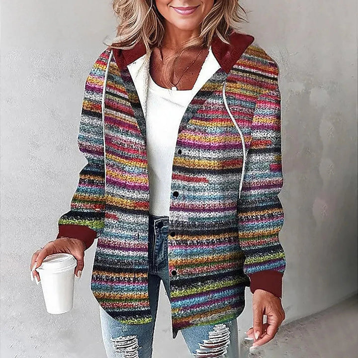 La giacca Yvette™, elegante e calda, è la scelta perfetta per le giornate fredde