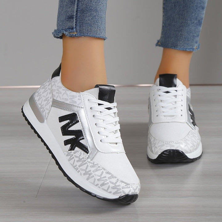 Baskets pour femmes Débarde en mesh basse avec semelle rembourrée - Confort e stile sportivo