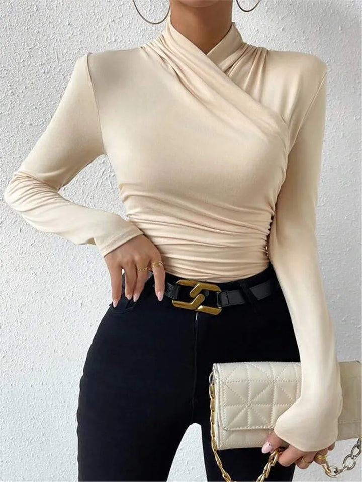 Top elegante da donna con scollo a punta e maniche lunghe - vestibilità slim elegante e aderente
