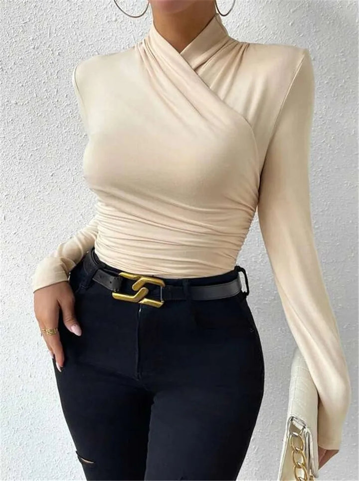 Top elegante da donna con scollo a punta e maniche lunghe - vestibilità slim elegante e aderente