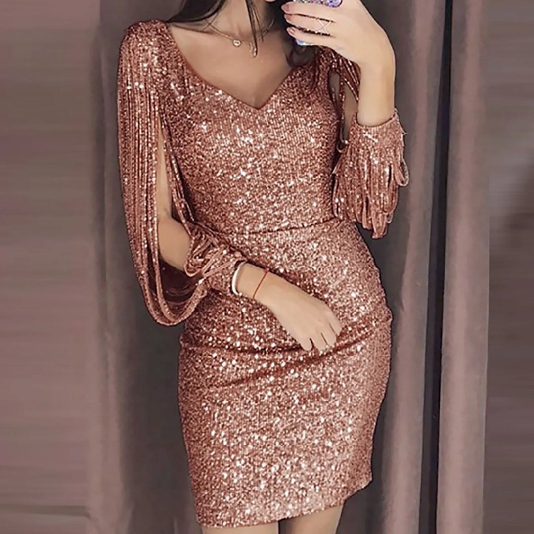 Mini vestaglia da donna con paillettes e scollatura a punta - polsini eleganti, sovrapposti e drappeggiati - Style Festif