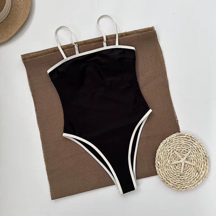 Bikini a fascia alla moda - abbigliamento da spiaggia elegante e unico