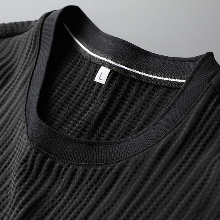 Elegante set tuta da uomo in tessuto plissettato - comoda T-shirt a maniche corte e comodi joggers dalla vestibilità rilassata