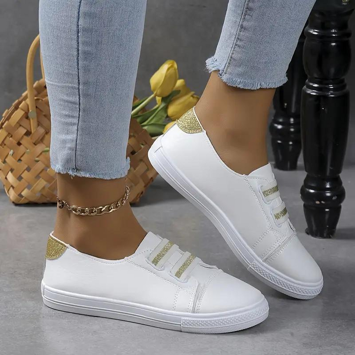 Scarpe slip-on da donna con soletta flessibile, vistosa suola rossa e comoda soletta in legno