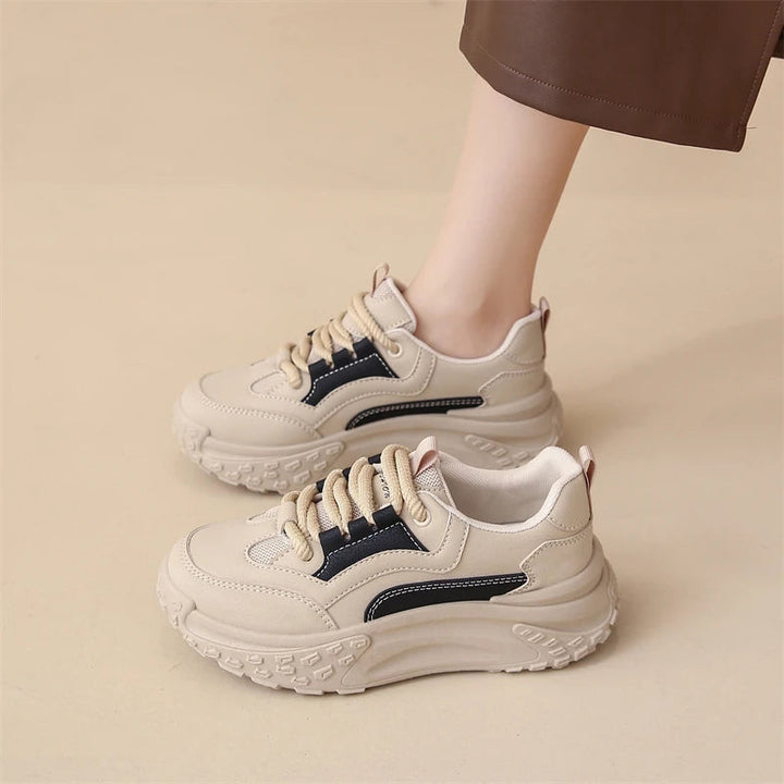 Comode scarpe da ginnastica da donna con suola resistente di Solado Grosso - ideali per l'uso quotidiano