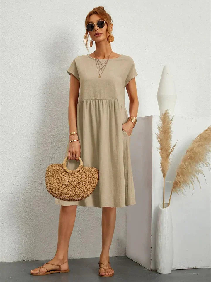Elegante vestaglia da donna al ginocchio con scollo a punta e colletto elegante