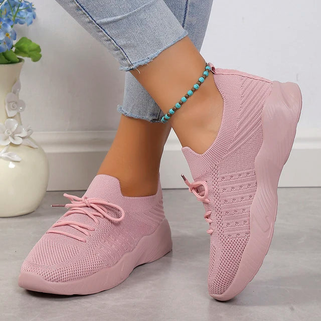 Le eleganti instapsneakers da donna sono dotate di un'ottima suola, di una suola morbida e flessibile per un maggiore comfort di movimento.
