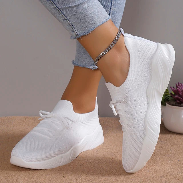 Le eleganti instapsneakers da donna sono dotate di un'ottima suola, di una suola morbida e flessibile per un maggiore comfort di movimento.