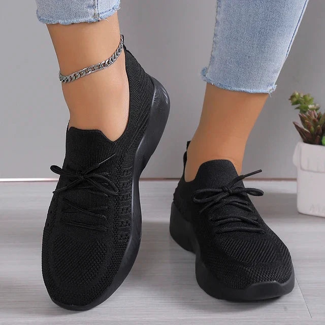 Le eleganti instapsneakers da donna sono dotate di un'ottima suola, di una suola morbida e flessibile per un maggiore comfort di movimento.