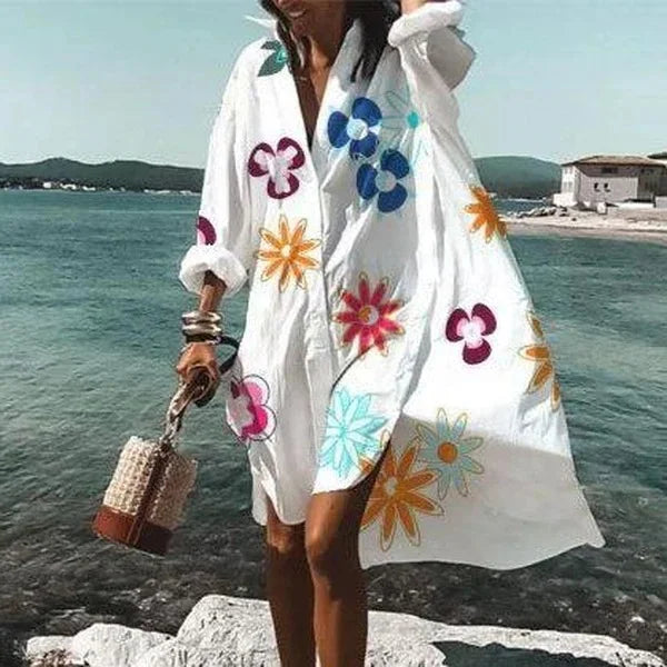 Elegante abito oversize da donna con maniche lunghe e bottoni: il perfetto outfit leggero per tutti i giorni