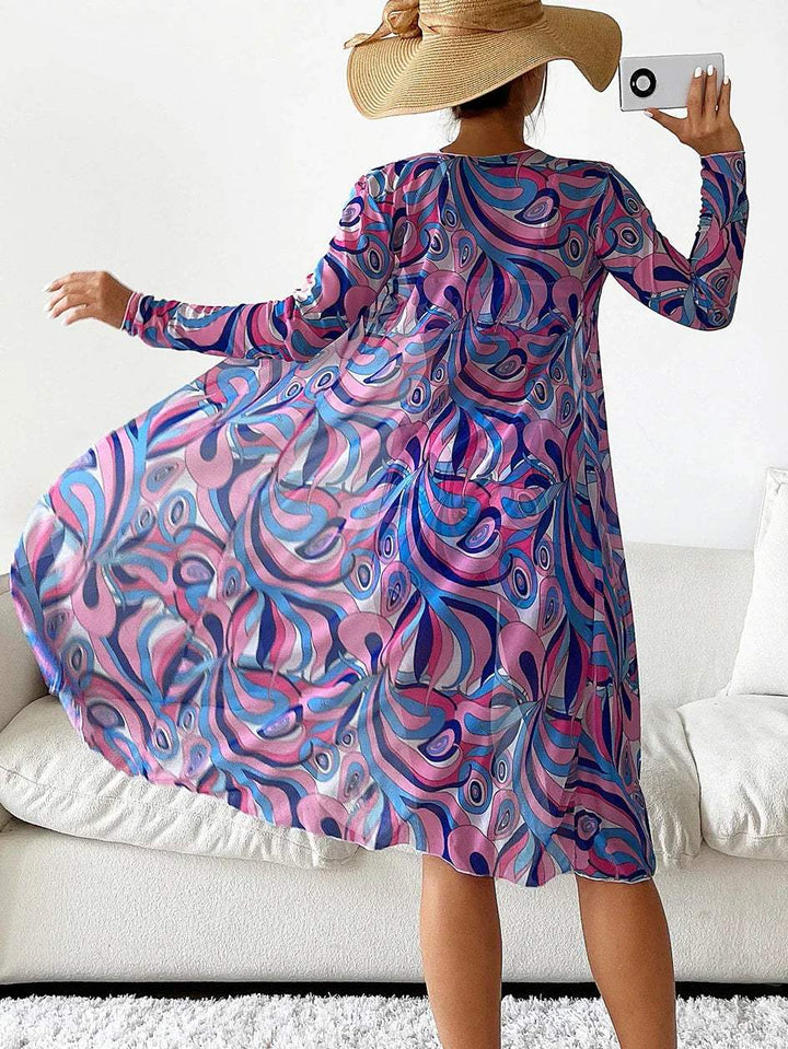 Elegante set da spiaggia da donna in 3 pezzi: cardigan lungo trasparente, top bikini frontale e pantaloncini a vita alta alla moda