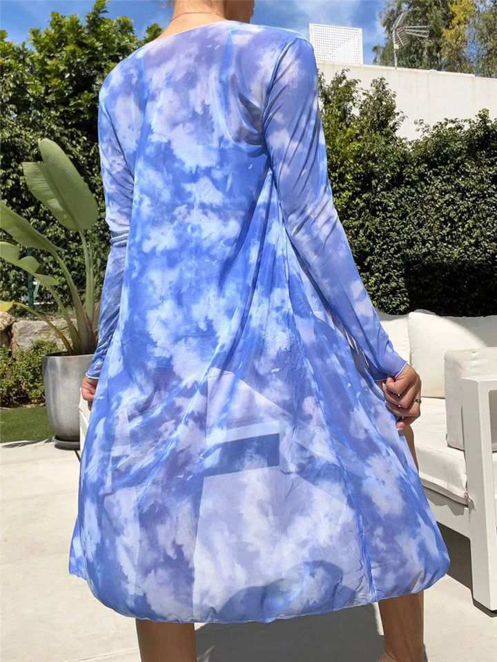 Elegante set da spiaggia da donna in 3 pezzi: cardigan lungo trasparente, top bikini frontale e pantaloncini a vita alta alla moda