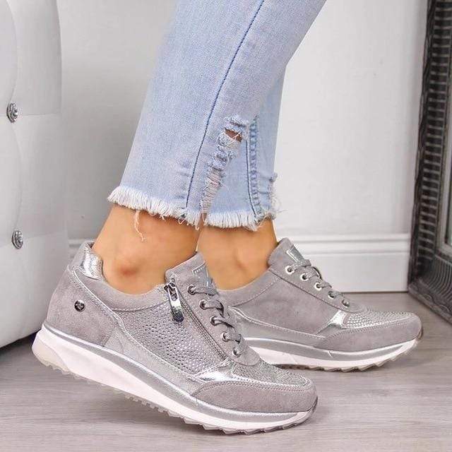 Comode scarpe ortopediche da donna che offrono un sostegno e un comfort ottimali per i vostri piedi.