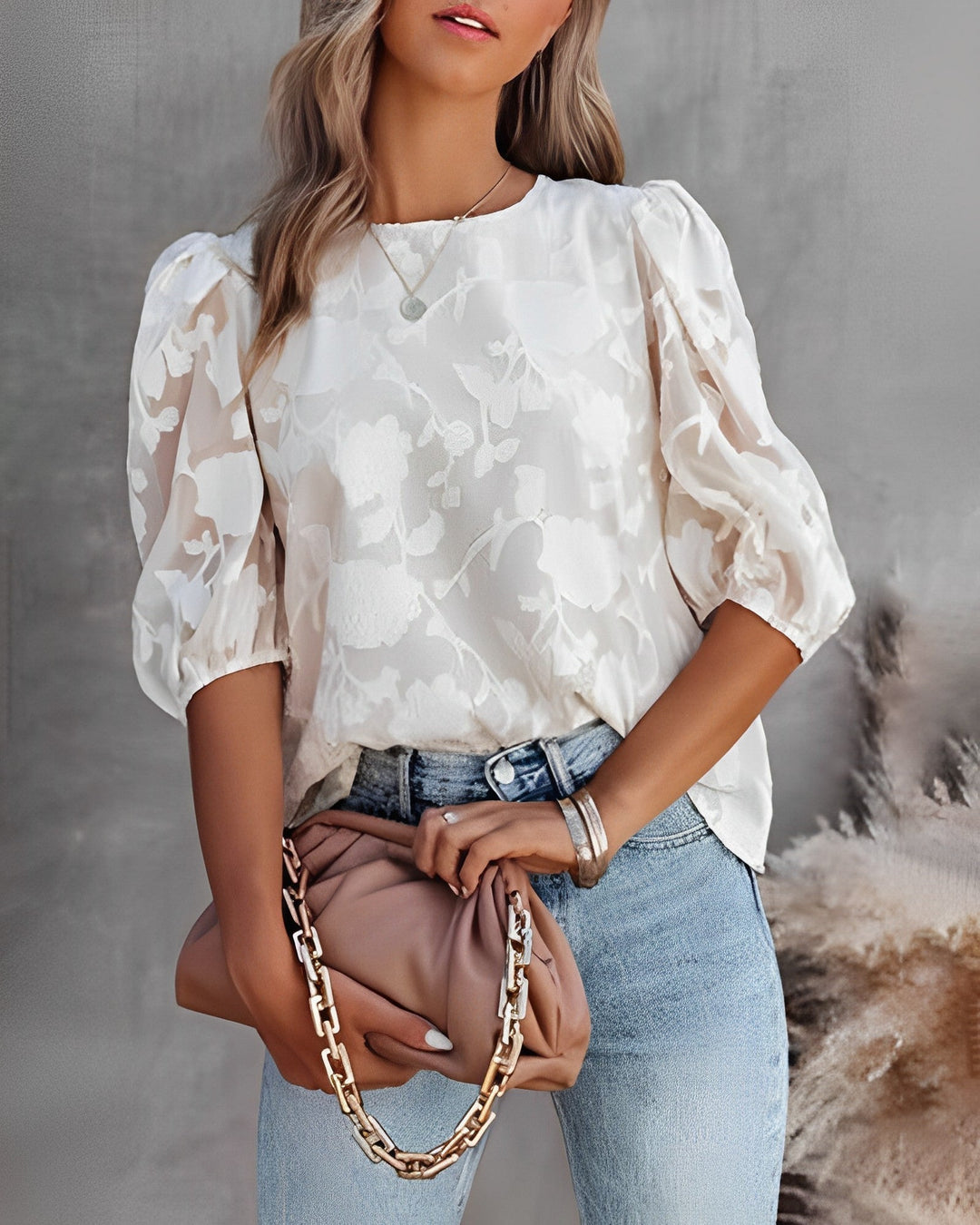 Elegante top in chiffon con motivo floreale e maniche a bolle adorabilmente divertenti