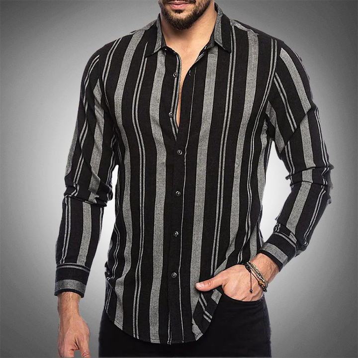 Elegante T-shirt da uomo con delicate trasparenze ed eleganti polsini lunghi con bottoni - taglio classico con chiusura regolabile