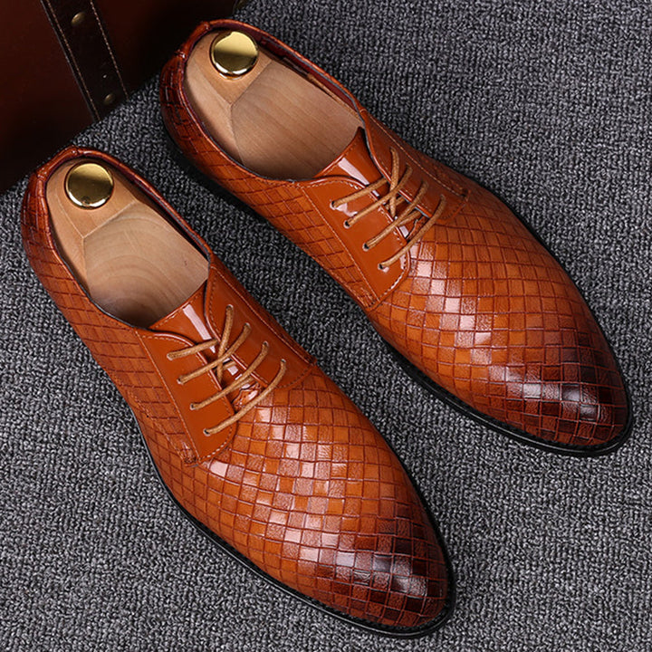 Eleganti scarpe da ginnastica stringate da uomo in mesh arioso per un look alla moda