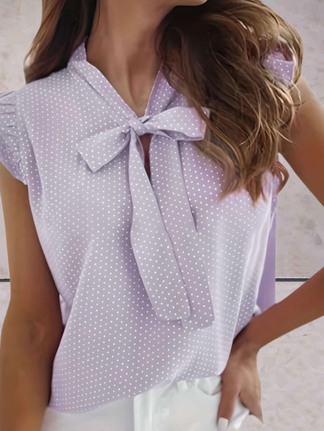 T-shirt elegante da donna senza maniche