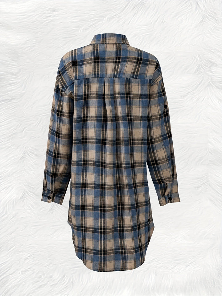 Elegante T-shirt lunga da donna con vistosi tagli sul petto