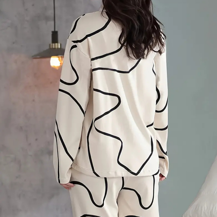 Elegante e lussuoso pigiama da donna KIMBERLY - comfort e stile per una serata fuori casa