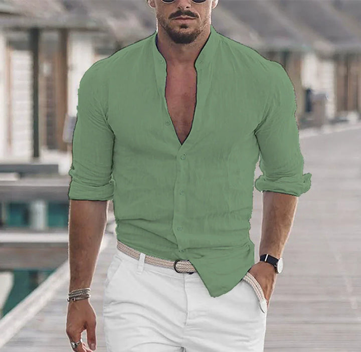 Elegante camicia da uomo leggera e trasparente, ideale per un look casual di tutti i giorni con una finitura elegante in botton.