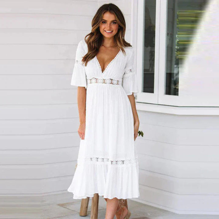 Accappatoio da donna Coupe Fluide en A con profonda scollatura a V, eleganti dettagli in pizzo e maniche a 3/4
