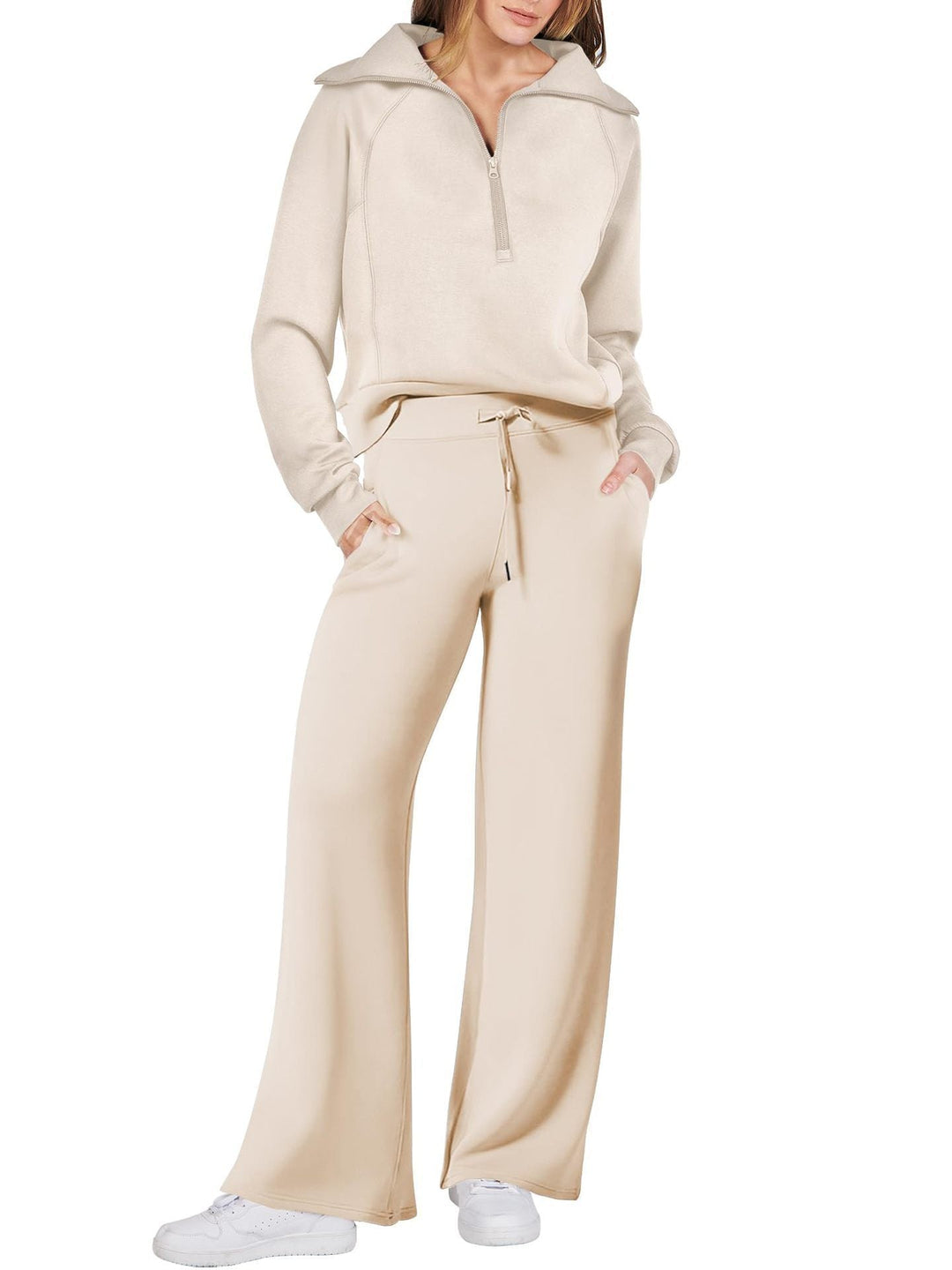 Set lounge comodo e spazioso con eleganti pantaloni a gamba larga - ideale per le donne