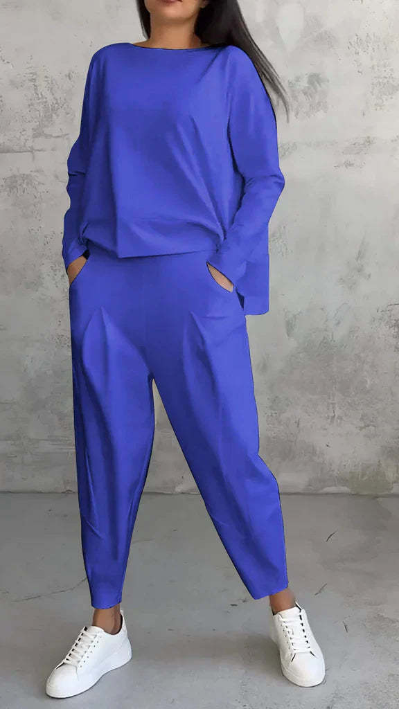 Elegante abito da donna a due pezzi per il tempo libero - una combinazione di comfort ed eleganza