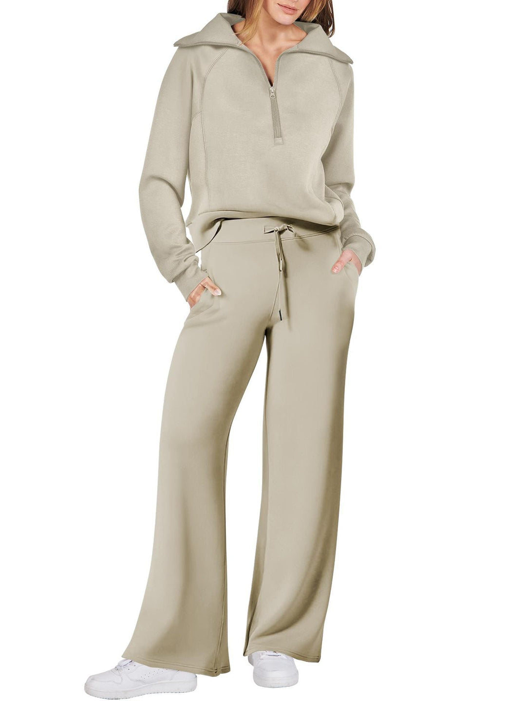 Set lounge comodo e spazioso con eleganti pantaloni a gamba larga - ideale per le donne