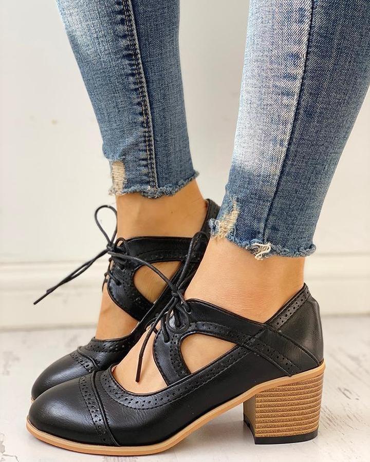 Eleganti tacchi a spillo Brogue da donna per un look unicamente chic